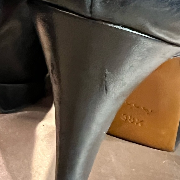 Authentic Gucci Platform Pumps - Picture 11 of 15